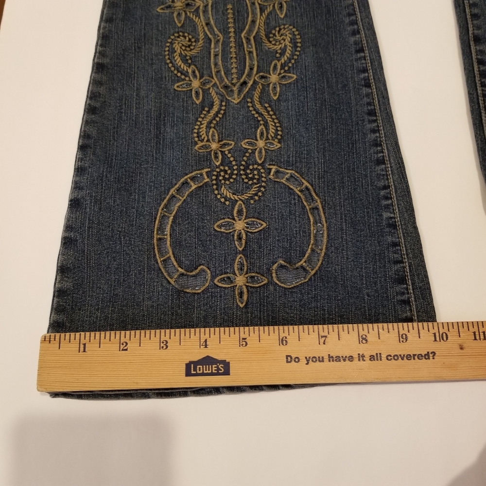 Younique Jeans Women's Size 9 Embroidered Butterfly Flare Bootcut Blue Denim - Picture 8 of 8